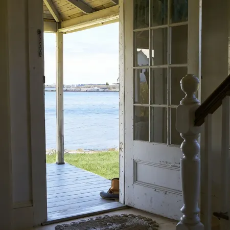 This IS the Place - Intimate Cottage with Oceanfront Views and AC!