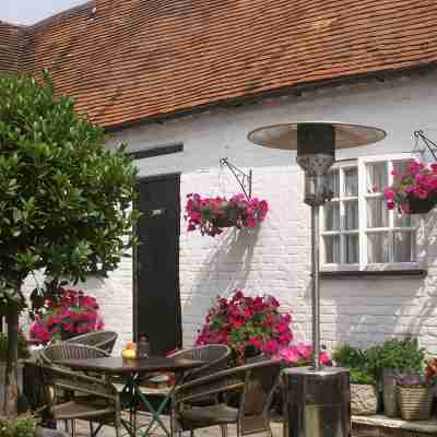 The Saracens Head Inn Hotel Exterior