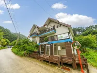 Gangneung Da Beach Pension Отели рядом с достопримечательностью «Музей Тэгваллён»