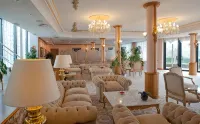 Hotel Riu Fluviá - parcheggio