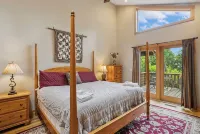 Cozy 3-bedroom cabin with AC, WiFi near Blowing Rock
