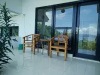 CF Komodo Hotel - Merinäköala