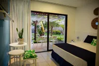 Atami Escape Resort - parking
