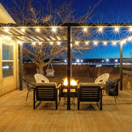 Modern retreat, great views, games galore..