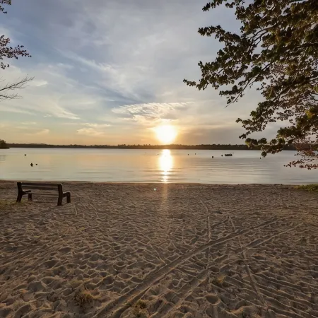 Beautiful home with 150ft sandy beach and private boat launch on Big Sebago!!!!!