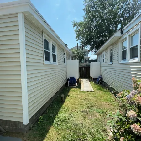 Charming 2-bedroom cottage in delightful Beach Haven