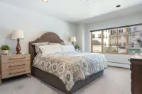 3 Bd, 4 Ba CONDO IN THE HEART OF BEAVER CREEK VLG