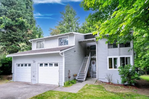 Spacious 3BR Retreat by Microsoft with Backyard
