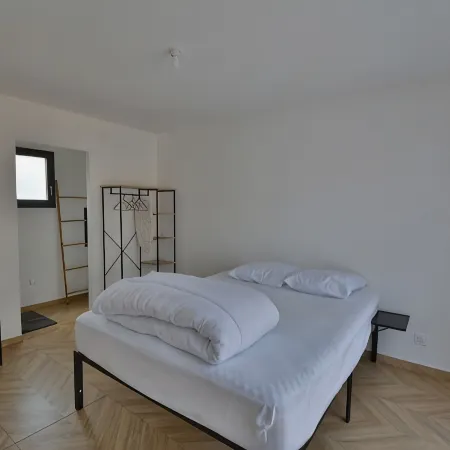 Maison Noé ( New Villa ) Spacious near the center Fully air-conditioned