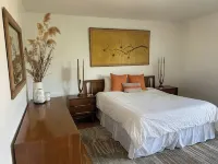 >>MAGICAL property on 5 acres in the Alabama Hills - 4-Star