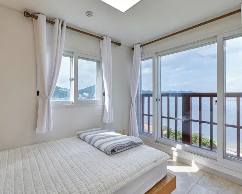 Geoje Beach House โรงแรมใกล้สะพานเชื่อมปูซาน-เกาะเจ