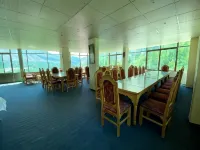 Hunza Blossom Inn - Parking