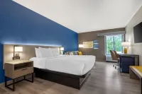 Comfort Inn - parking