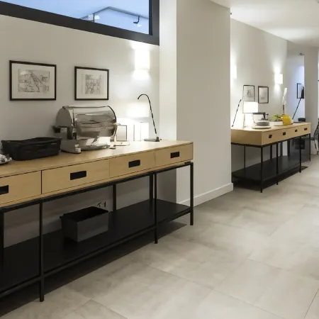 Livris Hotel