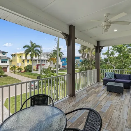 Pool House Walk to Beach & Margaritaville