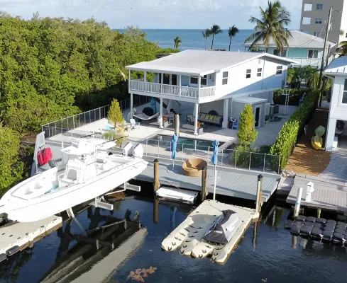 Beautiful Harbor Front Oceanside Home on the Atlantic Ocean - สระว่ายน้ำส่วนตัว