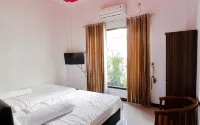 Ashofa Syariah Hotel - parking
