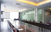 Lynn Hotel Serang - 2 Sao
