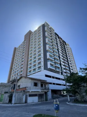 Golden Towers Hotel - Hot Tub