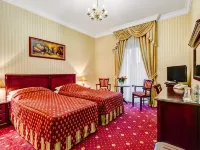 Pałacyk Otrębusy Business & Spa Hotels in Pruszkow County