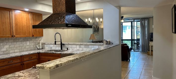 Near Beaches & Outdoor Activites! Relaxation and Fun! 2 BR/BA/LR & KITCHEN Hotels in Bradenton