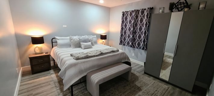 The Narnia Gateway on SLC's East Bench, mins from World Class Skiing, Sleeps 8 Hotels in Sandy