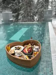 Elexus Boutique - Pools