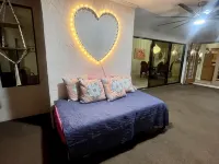 10 min from beach access, sleeps 10 private dock - 3-Star