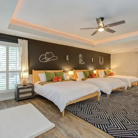 4BD - Pool & Movie Theater - Lake Conroe Nearby