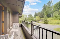World-Class Mountain View Villa @ Trapp & Stowe with Exclusive Amenities - Mountain view