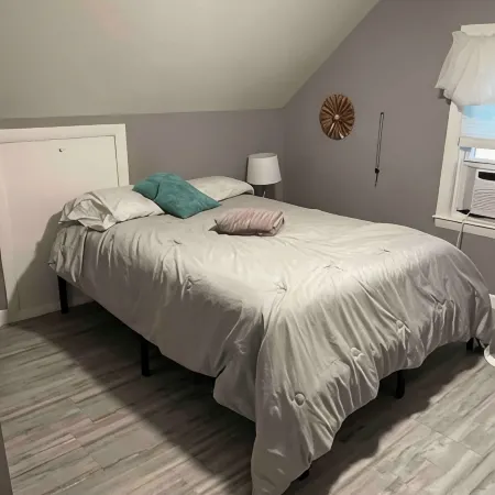 Cozy home in Bangor Maine