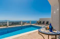Villa with private pool and amazing views - Villas