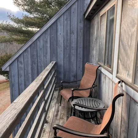 Cozy Killington Mountain View Condo