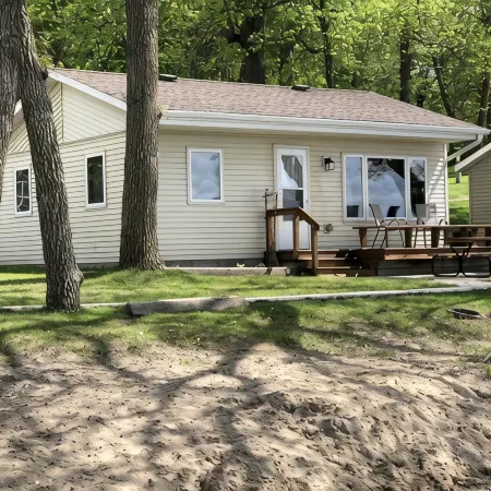 Lake Miltona, MN Weekly Rental Cabin is located right on the beach.