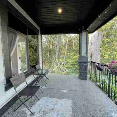 AC one bedroom unit in a quiet neighborhood Others
