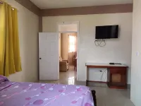 Vacation apartment in peaceful location - unit #12 - Хоумстей