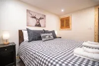 Lift Haus - New Trailside 2Br at Attitash - Clean • Modern • Easy - 3-Star