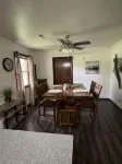 Beautiful and peaceful home located just 10 minutes from the White River! - Homestays