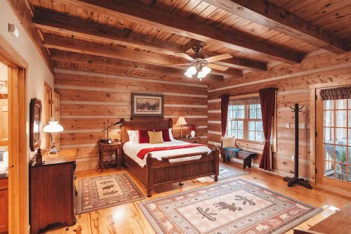 Modern luxury 4 Bedroom cabin with game room, hot tub, sauna and home theater - Chalets