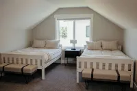 New + Modern 3BR House - 4-Star