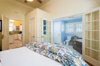 Charming Victorian Bike to Shops, Mins to Antiques & Wedding Venues - 4-Star