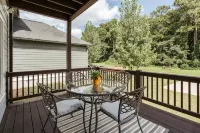 Spacious 4Br Home I 5 Min to Downtown Athens I Sleeps 8+ - 4 ดาว