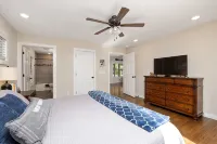 Duke's Place: New Massanutten Mountain Home with Flat Driveway and Quiet Street! - 4-Star
