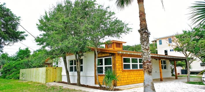 1st Street Cedar Beach House Retreat Ξενοδοχεία στην πόλη St. Augustine Beach