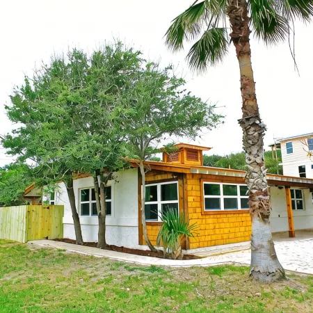 1st Street Cedar Beach House Retreat