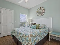 “Paradise Found”  Second row beach house with spectacular views of the ocean!!!! Hotels near West End