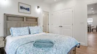 Entire House Minutes from Newport, RI. Near Beaches. - balcony