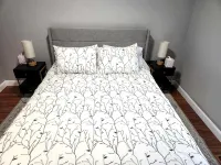 Cozy second floor unit in the heart of Downtown Charlevoix, 1BR / 1BA sleeps 4 - 3-Star