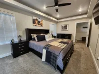 Large House with 3 King Beds 20 minutes from Bryce Canyon - Wifi