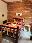 Comfortable cabin. French Lick. Close to everything. Pet friendly. WiFi. Acerage - WiFi